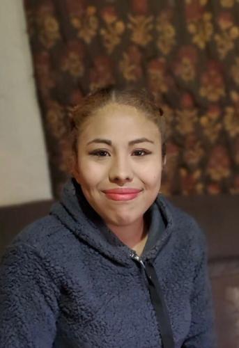 Tiene una discapacidad auditiva
Salió el día de ayer lunes a buscar trabajo en zona centro y ya no regreso
6634399598 tel de contacto
Nombre: MICHEL RUIZ LUCERO
Edad: 20 años
PESQUISA 